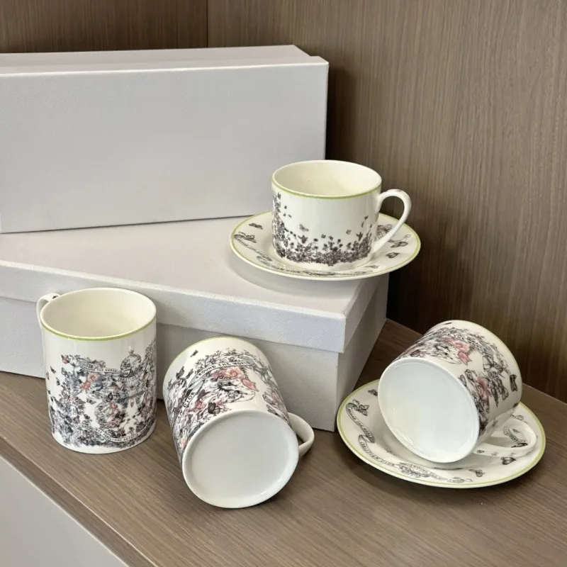 Conjunto de Xícara e Pires de  - Coffee Tea & Espresso Appliances avaliação e preço